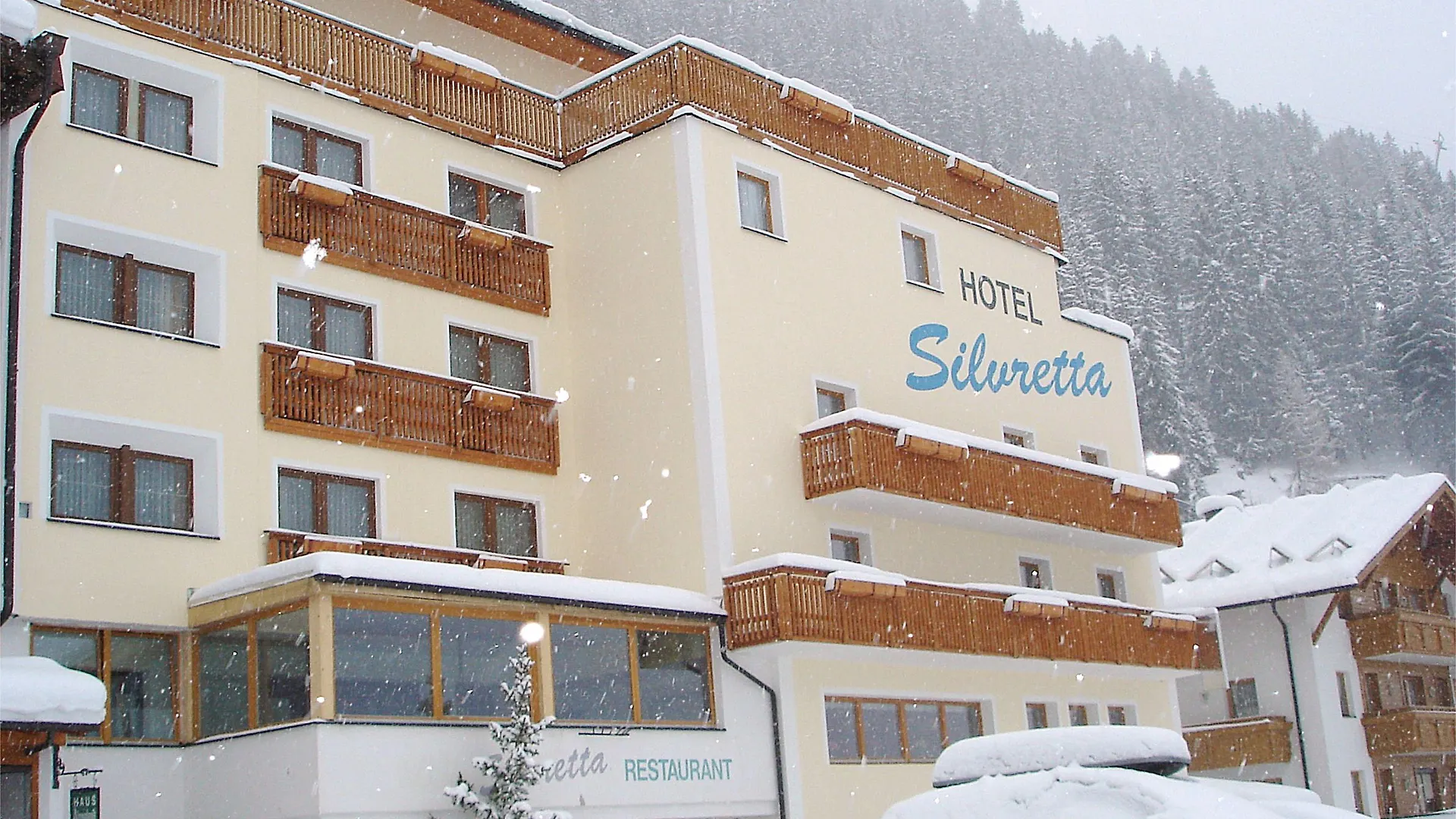 10 Zentrale Hotels nahe Riffelbahn II: Wo man in St. Anton wohnt